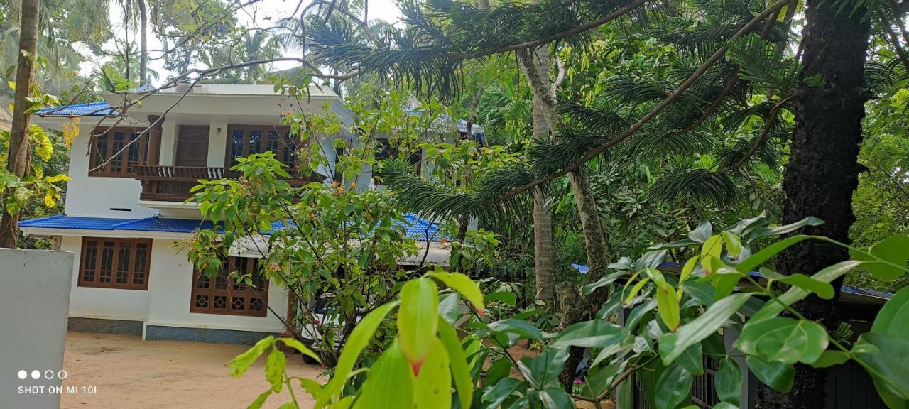 Thanniyam Vyshnavi Home Stay מראה חיצוני תמונה